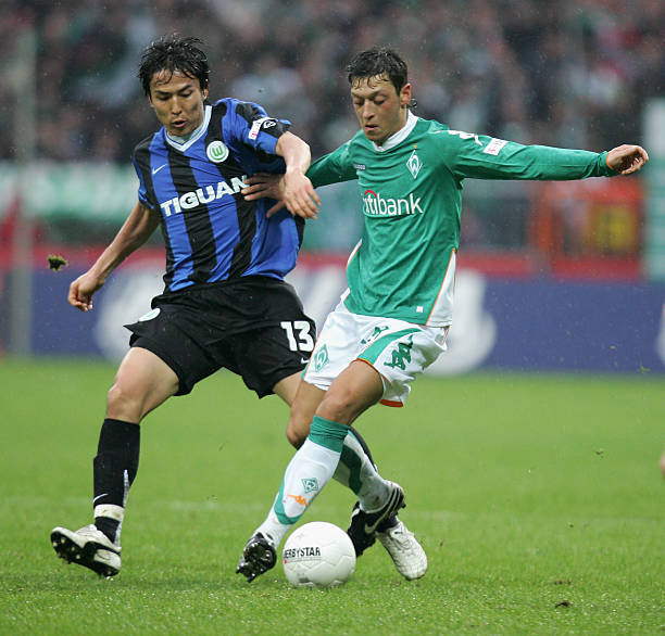 高举手臂干 高举手臂干